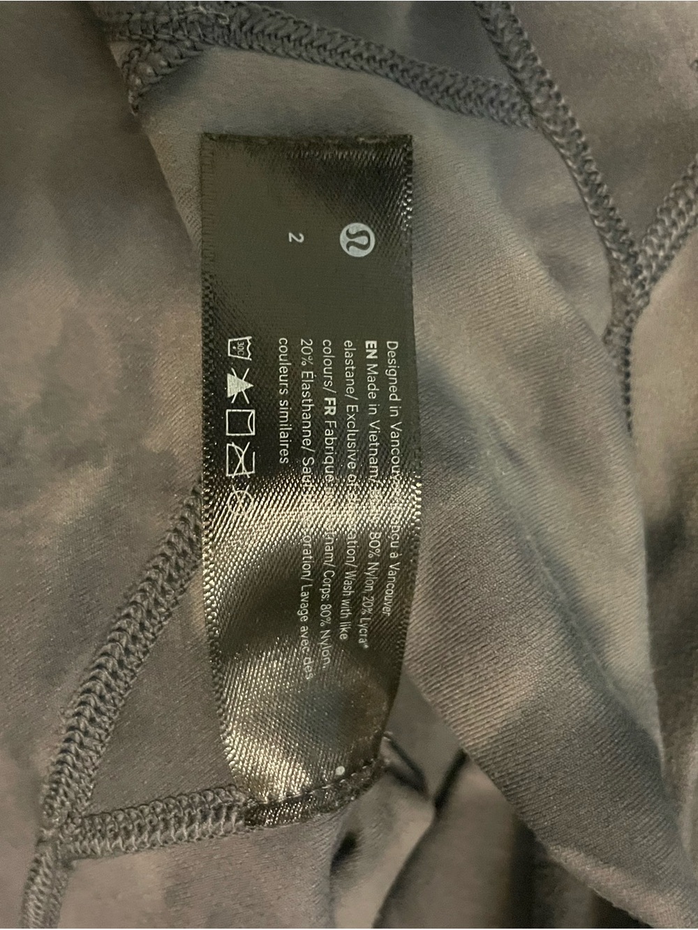 Lululemon diamond dye align t-shirt (Size 2) - Picture 3 of 3